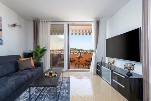 Goldensky New Apartman *